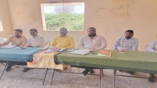 kumaram bheem asifabad- సమస్యలపై దృష్టి సారించాలి