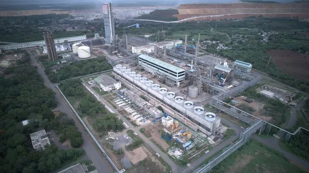 ఆర్‌ఎఫ్‌సీఎల్‌లో సగానికి పడిపోయిన ఉత్పత్తి