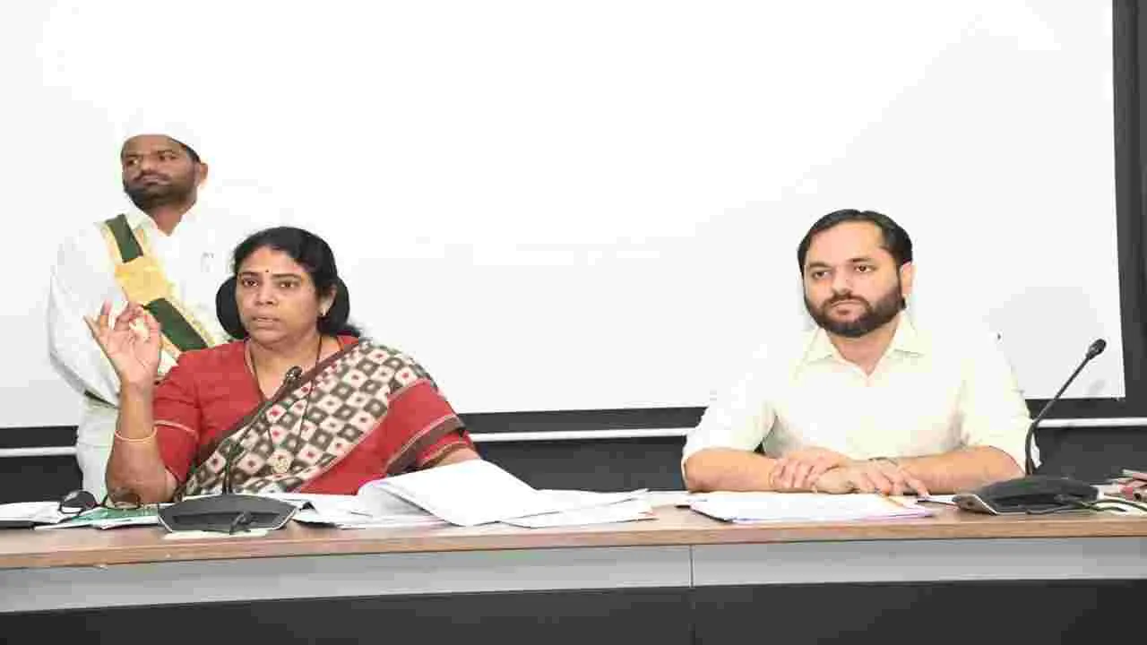 kumaram bheem asifabad-  అభివృద్ధి పనులను వేగవంతం చేయాలి