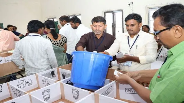 kumaram bheem asifabad- రెండు మున్సిపాలిటీల్లో హంగ్‌