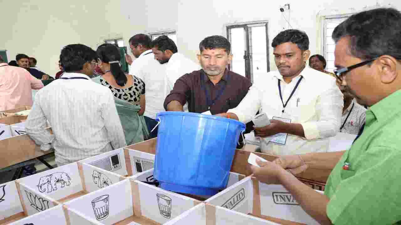 kumaram bheem asifabad- రెండు మున్సిపాలిటీల్లో హంగ్‌