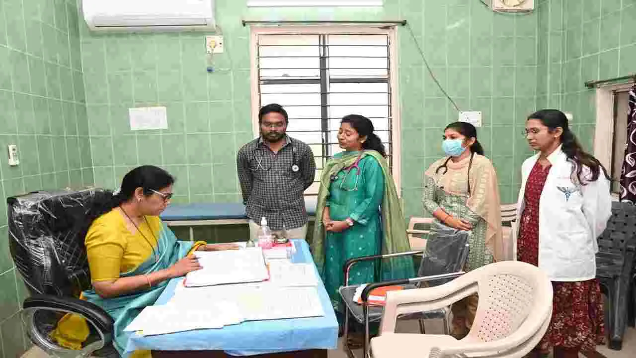 kumaram bheem asifabad- ప్రజలకు మెరుగైన వైద్య సేవలు అందించాలి