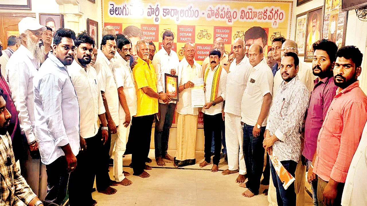 నిరు పేదలకు సీఎం భరోసా