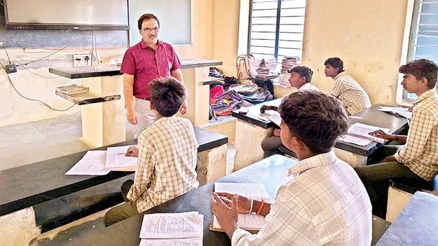 వంద శాతం ఉత్తీర్ణతే లక్ష్యం 