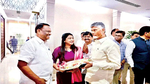  వంశధార కాలువలు ఆధునికీకరించాలి