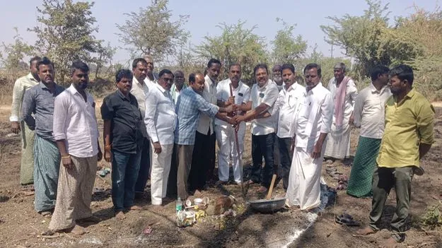 ట్యాంక్‌ నిర్మాణానికి భూమి పూజ