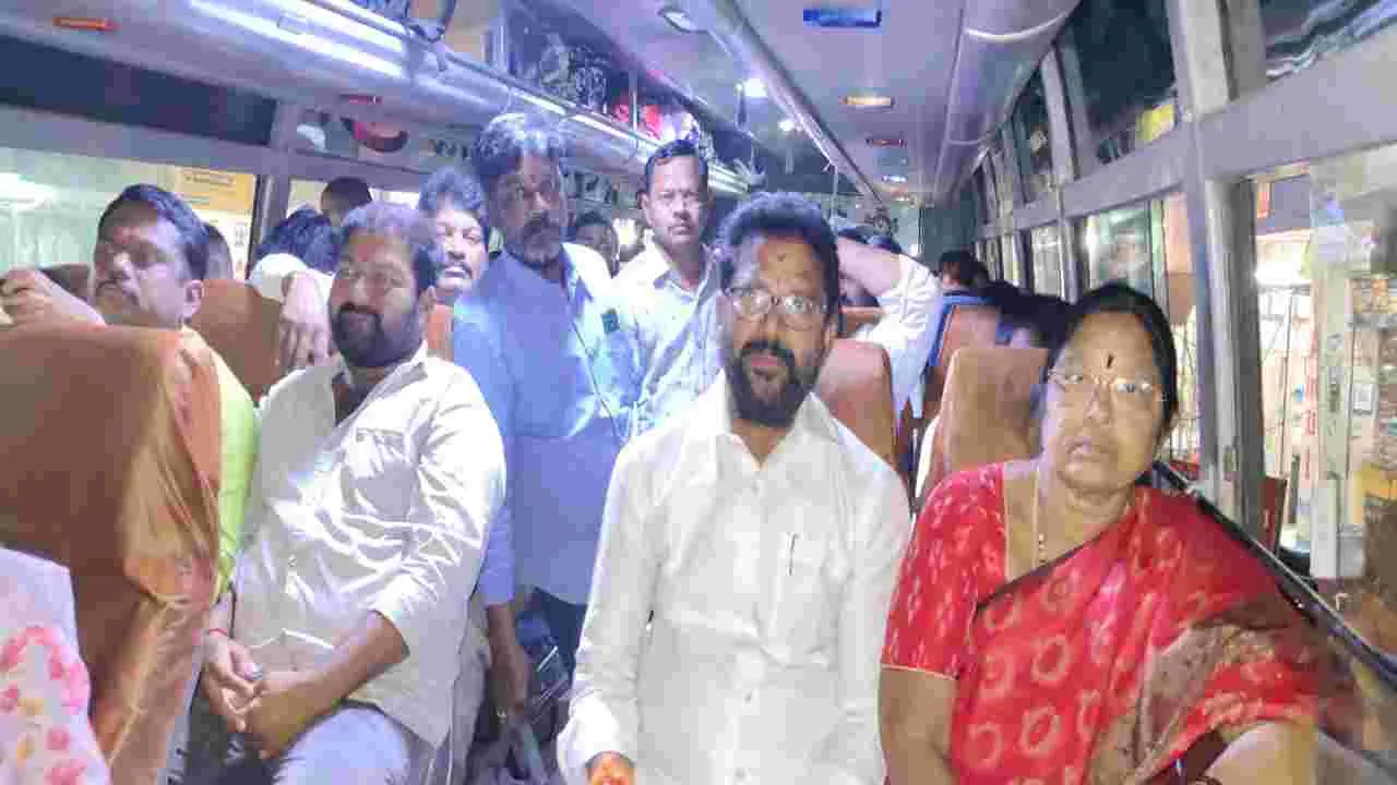 రామగుండం మేయర్‌ పీఠంపై బీఆర్‌ఎస్‌ ఆశలు