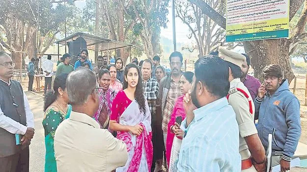 ఉత్సవ ఏర్పాట్లు జేసీ పరిశీలన 