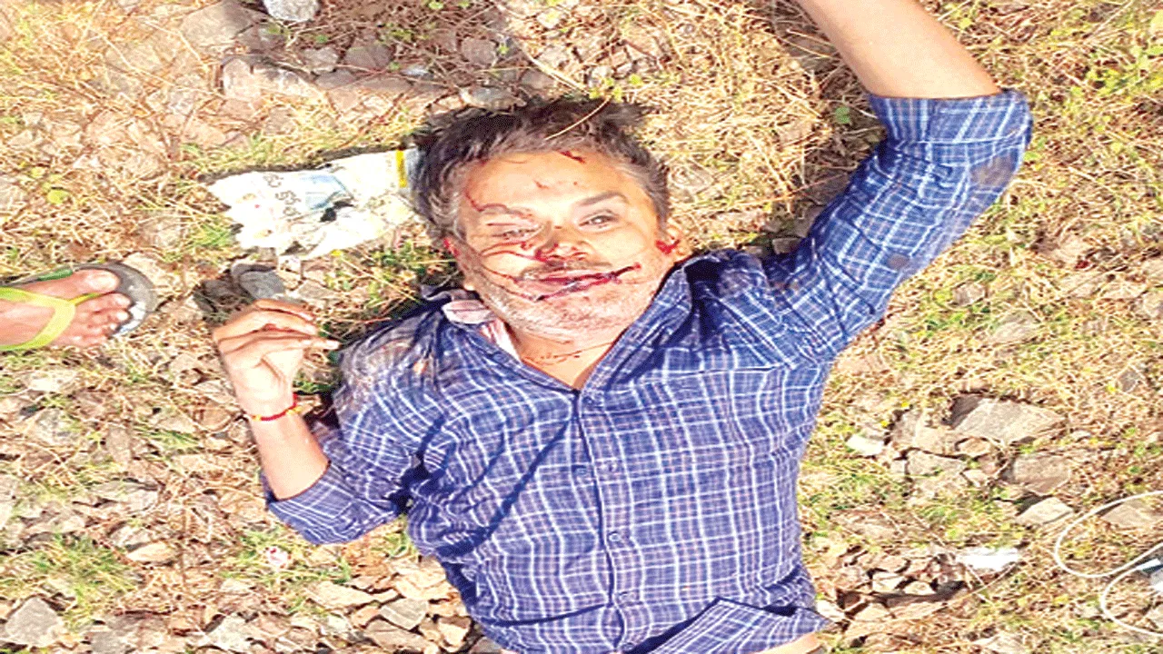 రైలు ఢీకొని గుర్తుతెలియని వ్యక్తి మృతి