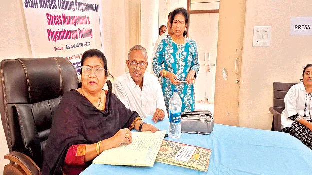  వైద్యులు అందుబాటులో ఉండాలి: డీసీహెచ్‌ఎస్‌ 