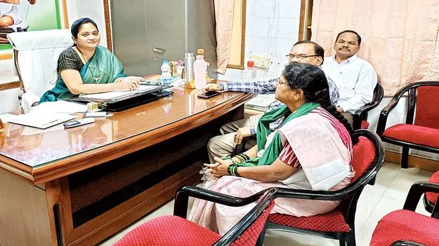    ఆదాయపు వసూళ్ల లక్ష్యం అధిగమిస్తాం