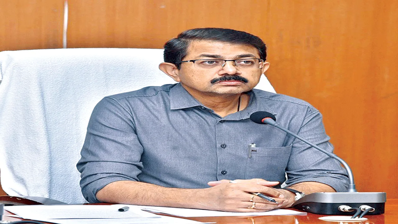  బయోమెడికల్‌ వ్యర్థాలపై  నిర్లక్ష్యం వహిస్తే చర్యలు 