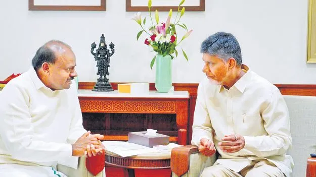 3 కన్నడ జిల్లాలకు హంద్రీ-నీవా జలాలివ్వండి