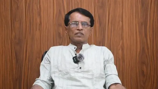 సాయుధ పోరాటంతో ఫలితం లేదు