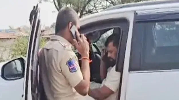 నిర్మల్‌లో శివాజీ విగ్రహావిష్కరణకు వెళ్తున్న రాజాసింగ్‌ను అడ్డుకున్న పోలీసులు