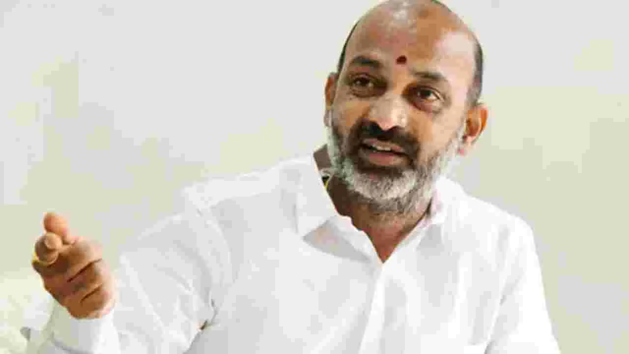 హైదరాబాద్‌పై కాషాయ జెండా ఎగరేస్తాం