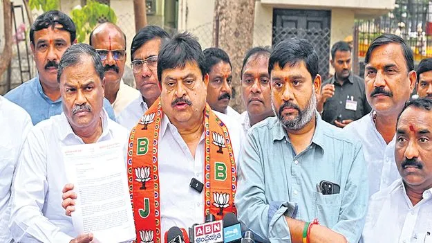 శాంతిభద్రతలు క్షీణించడం ప్రభుత్వ వైఫల్యమే