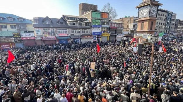 జమ్ముకశ్మీర్‌లో వెల్లువెత్తిన నిరసన