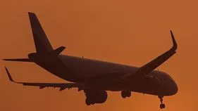 పశ్చిమాసియా దేశాల్లో 12,000 విమానాల రద్దు