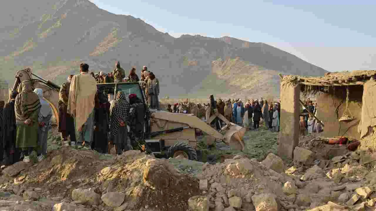 అఫ్గానిస్థాన్‌లో పాక్‌ వైమానిక దాడులు