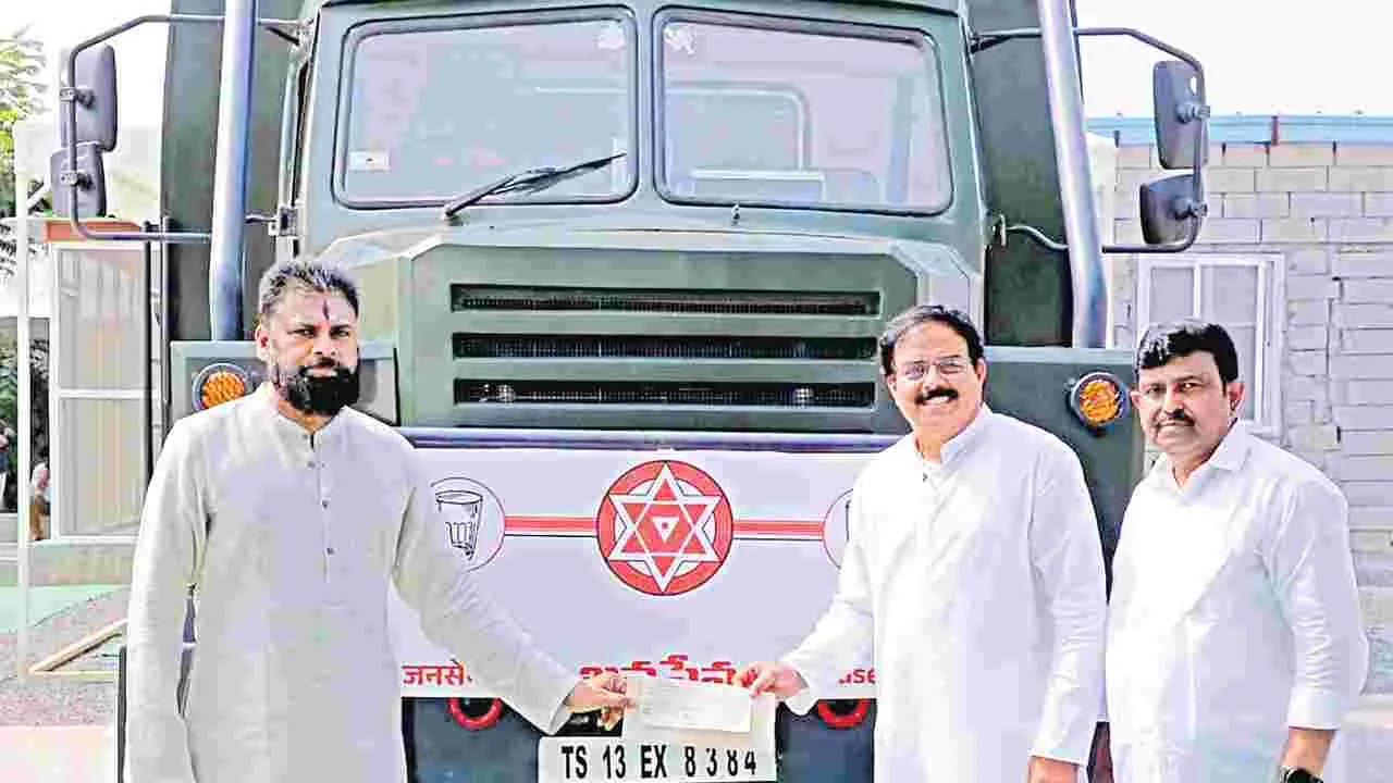 కార్యకర్త కష్టాన్ని గుర్తిద్దాం 