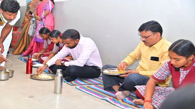 విద్యార్థులు ఉన్నత లక్ష్యాలను ఎంచుకోవాలి 