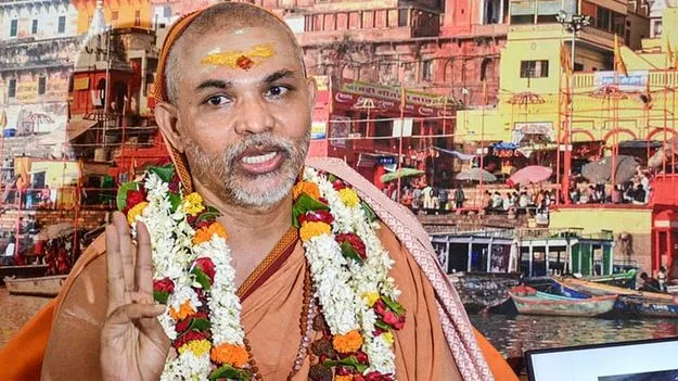 స్వామి అవిముక్తేశ్వరానందపై పోక్సో కేసు నమోదు