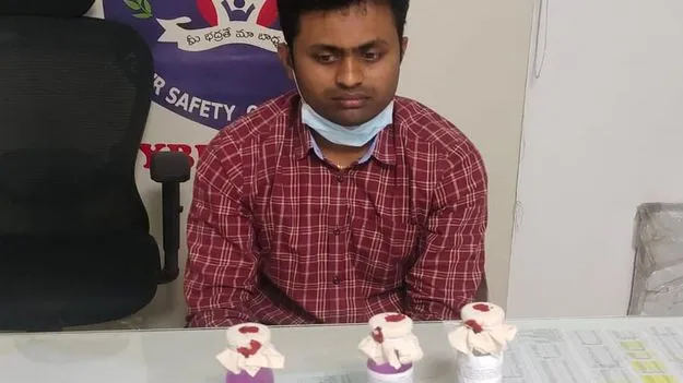  రూ.50వేలు లంచం తీసుకుంటూ..ఏసీబీకి పట్టుబడిన ఎస్సై