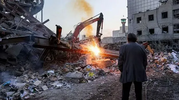 యుద్ధం వేళ.. ఇరాన్‌లో భూకంపం