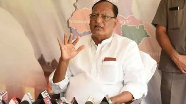 మునిసిపల్‌ పోరులో బీఆర్‌ఎస్‌ బోల్తా:  గుత్తా