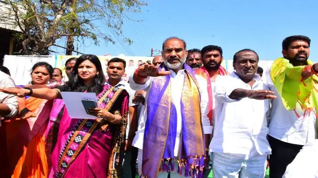 కార్మిక, ధార్మిక క్షేత్రాల అభివృద్ధికి  కృషి