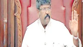 సర్కార్‌ గీ చైర్మన్‌