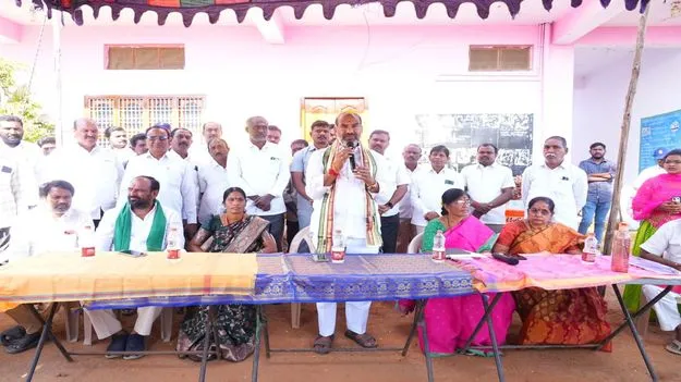 మహిళా సంక్షేమానికి పెద్దపీట  