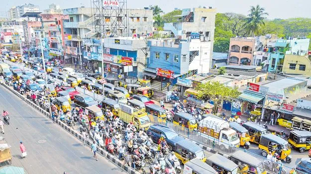 ‘మాజీ’ అయినా అవే తిప్పలు