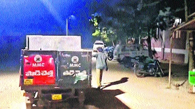 బాలికపై హత్యాచారం కేసులో నిందితుడి తల్లిపైనా కేసు నమోదు