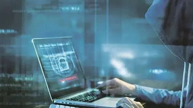 సైబర్‌ నేరగాళ్ల వలలో సురవరం సుధాకర్‌ రెడ్డి సతీమణి