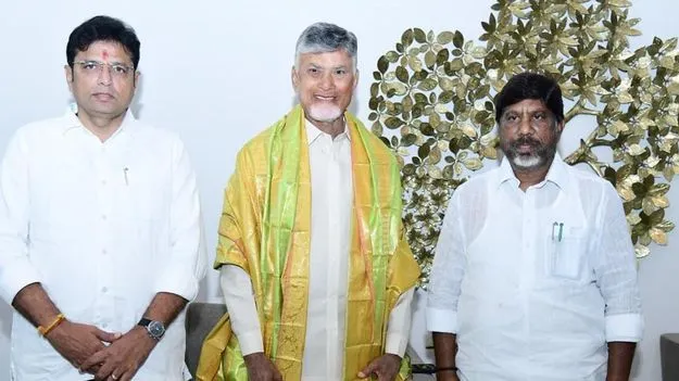 మా అబ్బాయి పెళ్లికి రండి