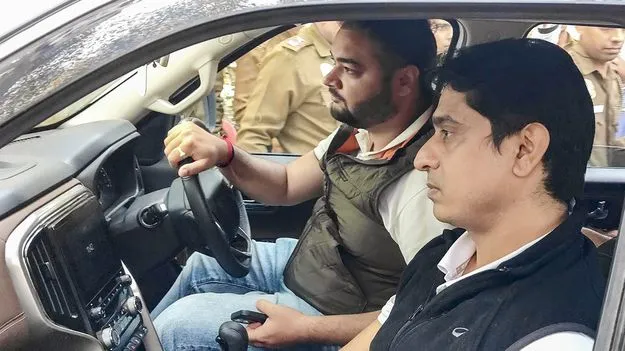 8 మంది యూత్‌ కాంగ్రెస్‌ నేతలకు పోలీసు కస్టడీ విధింపు