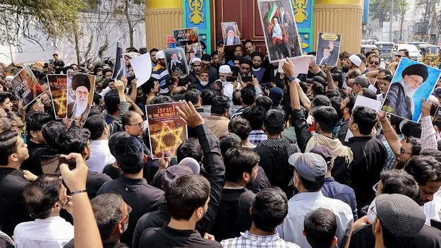 అమెరికా, ఇజ్రాయెల్‌ను అల్లా అంతం చేస్తాడు