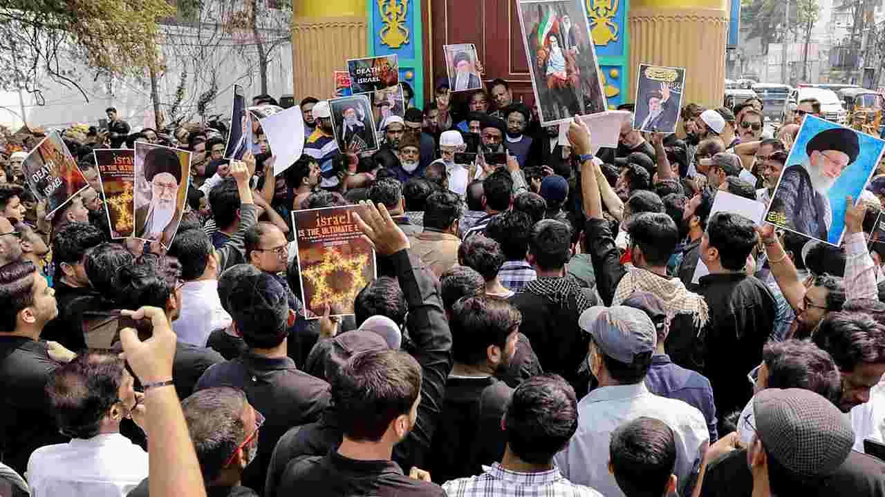 అమెరికా, ఇజ్రాయెల్‌ను అల్లా అంతం చేస్తాడు