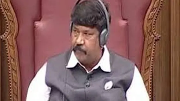 సభ గౌరవానికి చైర్మనే విఘాతం కలిగిస్తున్నారు!