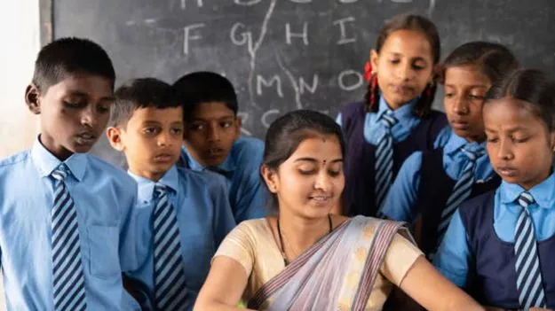 మేలో టీచర్ల బదిలీలు