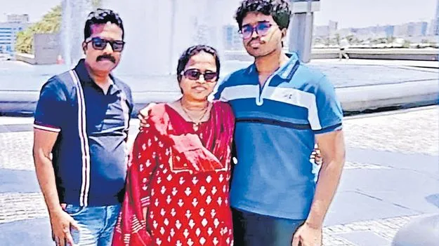 కన్నవారిపైనే కత్తిపోట్లు