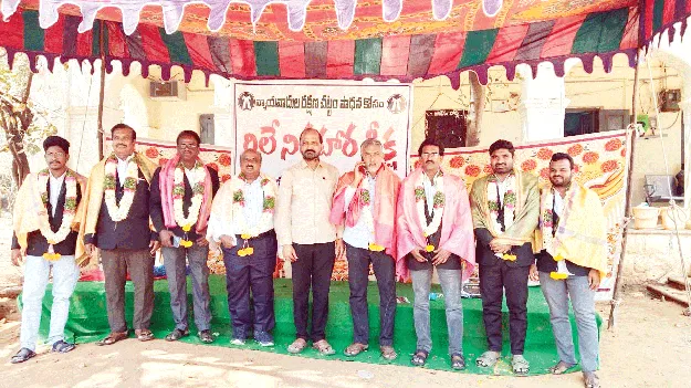 న్యాయవాదుల రక్షణచట్టం అమలు చేయాలి