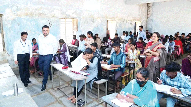 అప్రమత్తంగా ఉండాలి