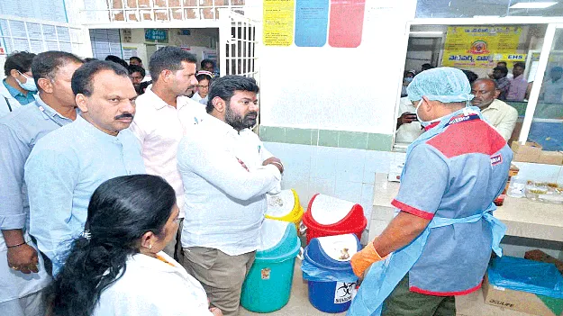  ప్రజా భాగస్వామ్యంతో స్వచ్ఛాంరఽధ సాధ్యం