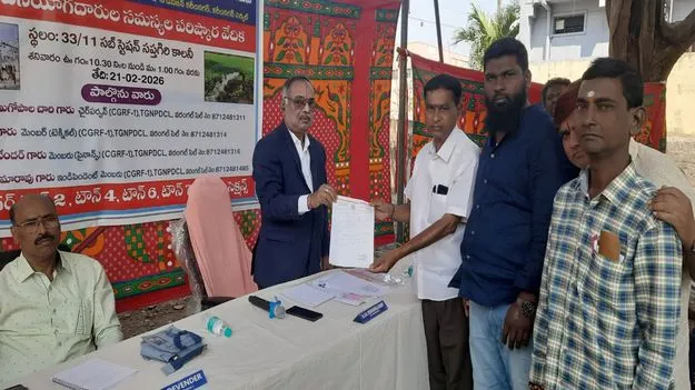 విద్యుత్‌ వినియోగదారుల సమస్యలను పరిష్కరించాలి