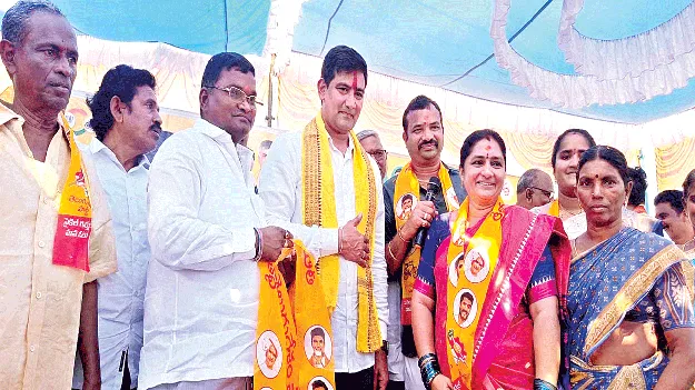 కలిసికట్టుగా గ్రామాభివృద్ధిని సాధిద్దాం