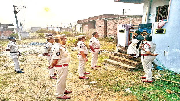 విజయనగరంలో కార్డన్‌ సెర్చ్‌