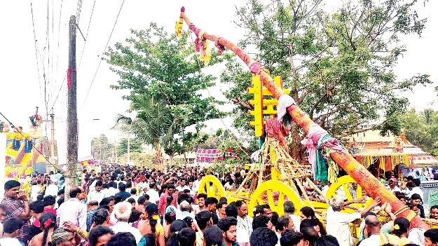 ఎల్లమ్మా.. కరుణించమ్మా